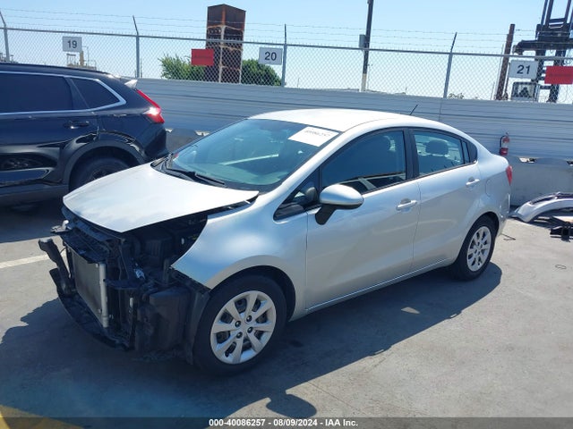 KIA RIO LX 2015 KNADM4A33F6506575 Image 2