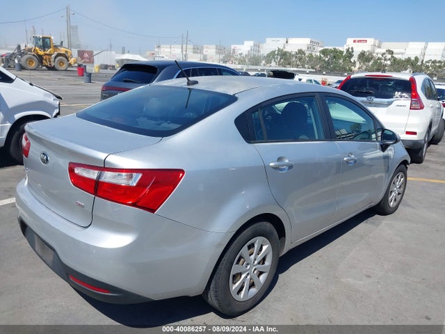 KIA RIO LX 2015 KNADM4A33F6506575 Image 4