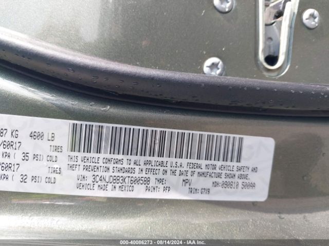 3C4NJDBB3KT600588 Jeep Compass Latitude 4x4