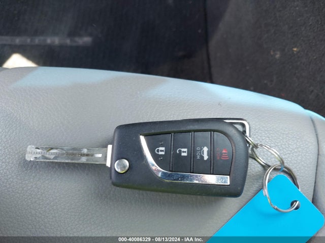 Toyota CAMRY SE 2018 4T1B11HK2JU551621 Image 11