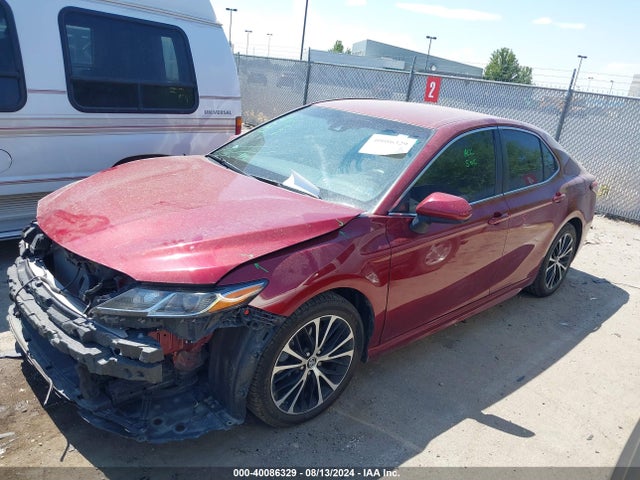 Toyota CAMRY SE 2018 4T1B11HK2JU551621 Image 2