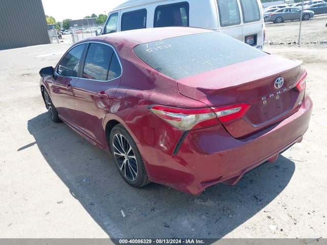 Toyota CAMRY SE 2018 4T1B11HK2JU551621 Image 3