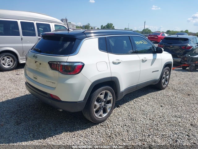 3C4NJCCBXJT318987 Jeep Compass Limited Fwd