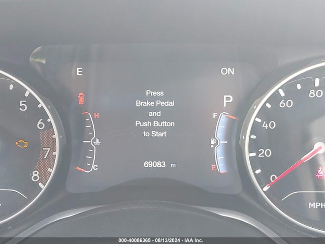 3C4NJCCBXJT318987 Jeep Compass Limited Fwd