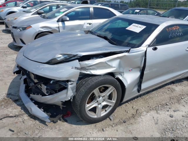 1G1FB1RS3J0191096 Chevrolet Camaro 1lt