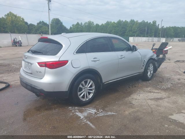 JN8CS1MU2HM142613 Infiniti QX70
