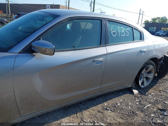 2C3CDXHG5GH266135 Dodge Charger Sxt