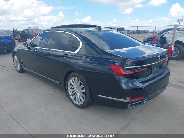 WBA7T2C09LGL17927 BMW 740I