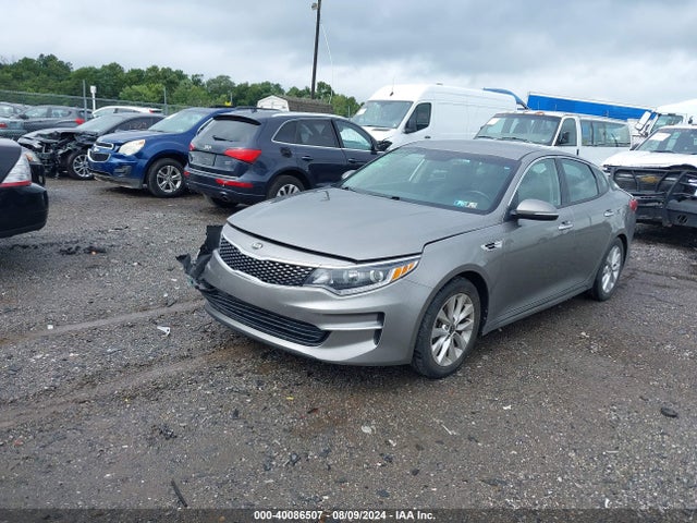 KIA OPTIMA EX 2018 5XXGU4L39JG270831 Image 2