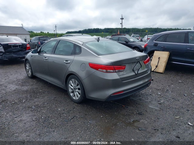KIA OPTIMA EX 2018 5XXGU4L39JG270831 Image 3