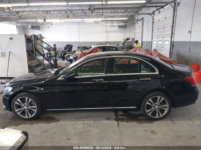 55SWF4KB6GU174258 Mercedes-Benz C 300 4matic/luxury 4matic/sport 4matic
