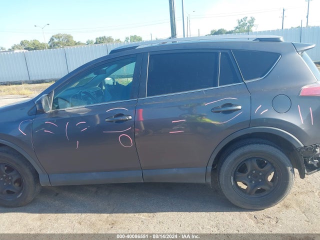 Toyota RAV4 LE 2017 2T3ZFREV9HW324523 Image 14
