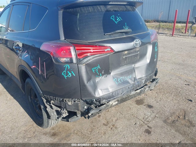 Toyota RAV4 LE 2017 2T3ZFREV9HW324523 Image 18