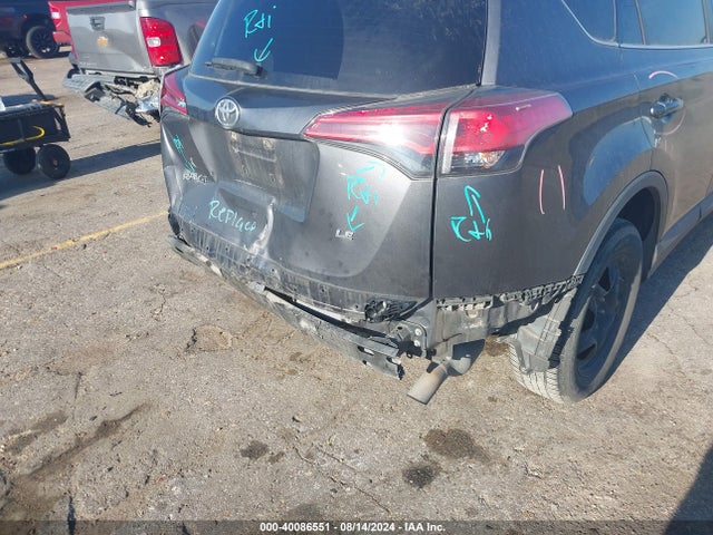 Toyota RAV4 LE 2017 2T3ZFREV9HW324523 Image 19