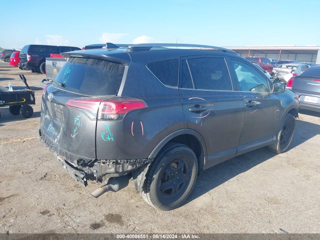 Toyota RAV4 LE 2017 2T3ZFREV9HW324523 Image 4
