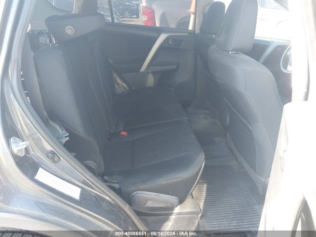 Toyota RAV4 LE 2017 2T3ZFREV9HW324523 Image 8