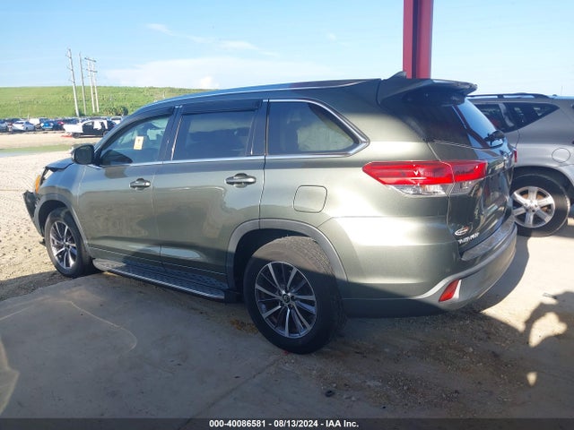 Toyota Highlander Xle 2018 5TDKZRFH3JS250458 Image 14