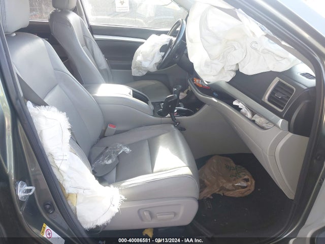 Toyota Highlander Xle 2018 5TDKZRFH3JS250458 Image 5