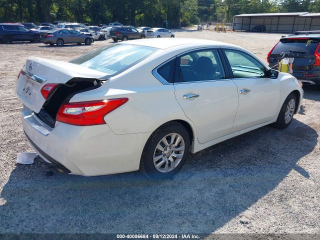 1N4AL3AP1HC195194 Nissan Altima 2.5 S