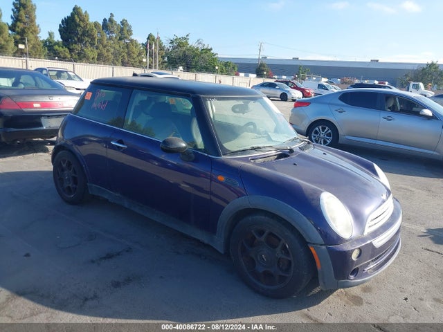 2005 MINI COOPER WMWRC335X5TK63235 Photo 0