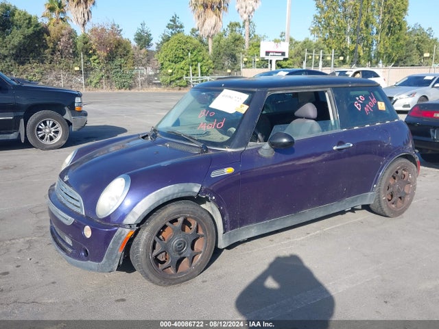 2005 MINI COOPER WMWRC335X5TK63235 Photo 1