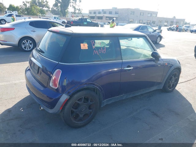 2005 MINI COOPER WMWRC335X5TK63235 Photo 3