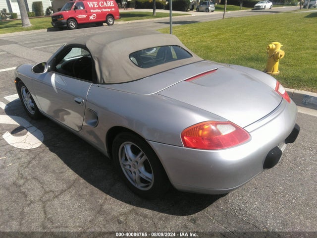 2000 PORSCHE BOXSTER WP0CA2987YU625997 Photo 2
