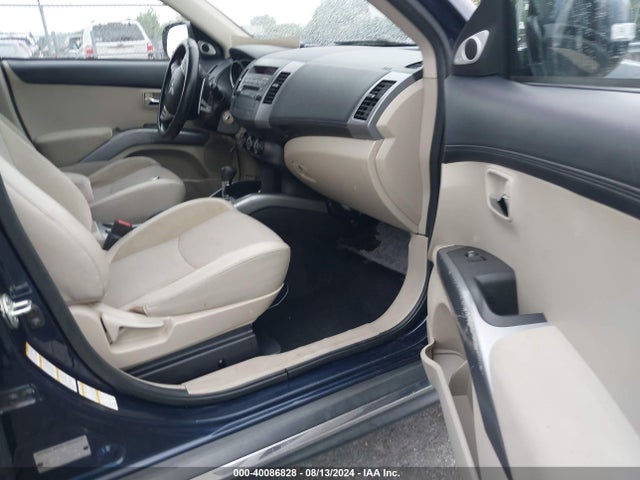 2011 MITSUBISHI OUTLANDER JA4AS3AW0BU010374 Photo 4