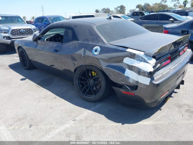 2C3CDZJG0KH756397 Dodge Challenger Gt