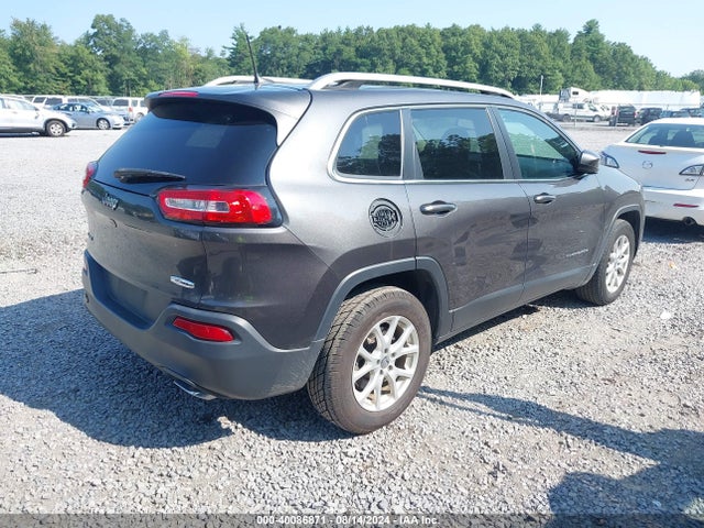 1C4PJMCS9HW582849 Jeep Cherokee Latitude 4x4