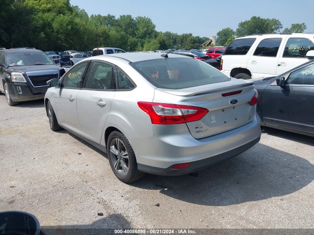 Ford FOCUS SE 2014 1FADP3F23EL241554 Image 3