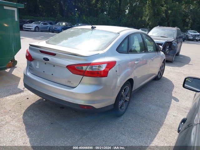 Ford FOCUS SE 2014 1FADP3F23EL241554 Image 4