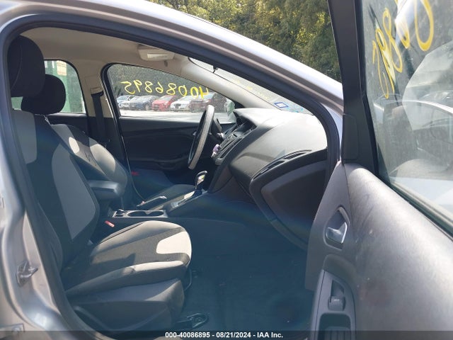 Ford FOCUS SE 2014 1FADP3F23EL241554 Image 5