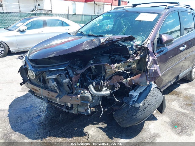 Toyota Rav4 Limited 2017 2T3DFREVXHW595827 Image 18