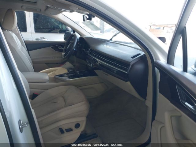 WA1LHAF76HD040341 Audi Q7 2.0t Premium