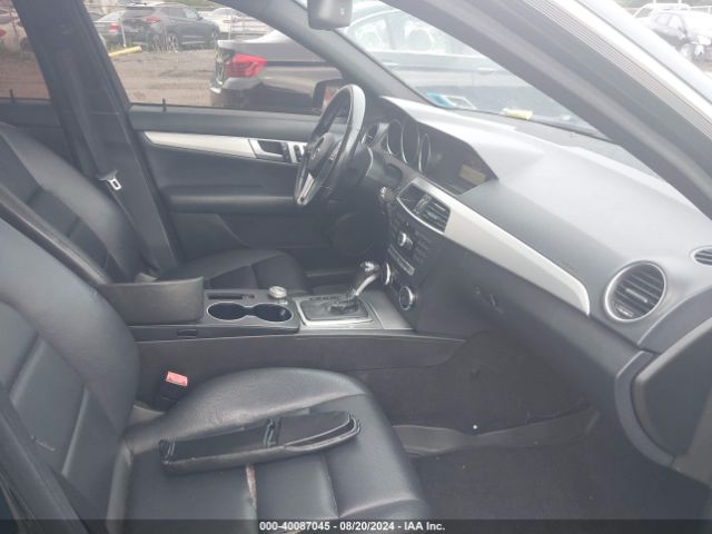 WDDGF8AB5ER318846 Mercedes-Benz C 300 Luxury 4matic/sport 4matic