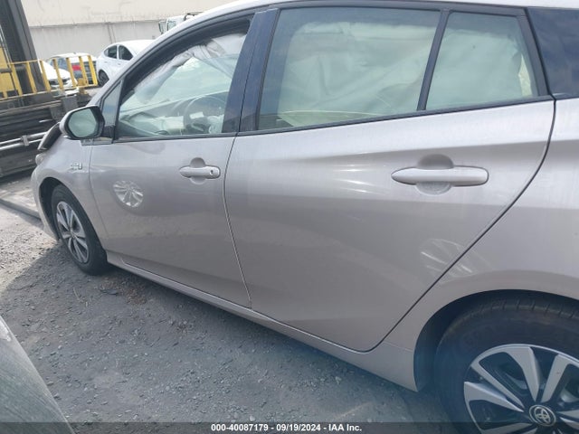 Toyota Prius Prime Premium 2018 JTDKARFP7J3091654 Image 15