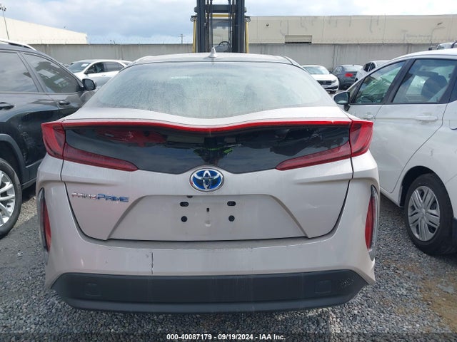 Toyota Prius Prime Premium 2018 JTDKARFP7J3091654 Image 17