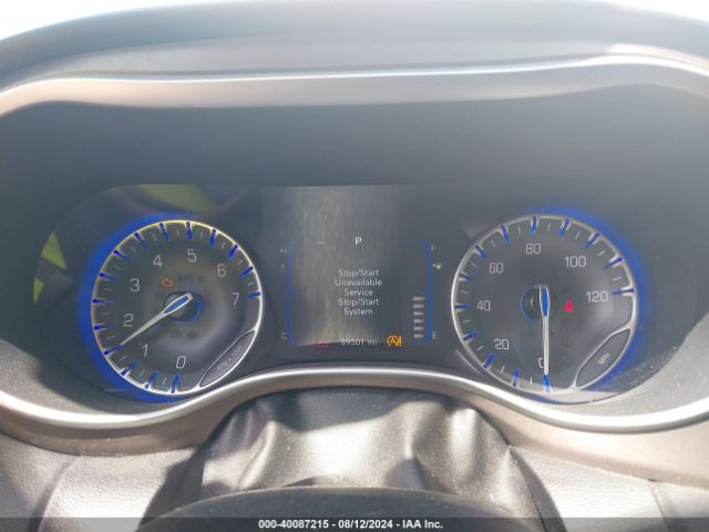 2C4RC1DG3MR504422 Chrysler Voyager Lxi