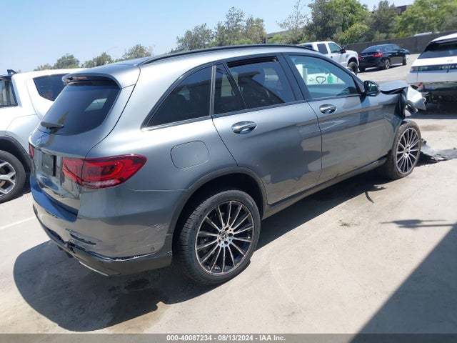W1N0G8DB2MV263744 Mercedes-Benz Glc 300 Suv