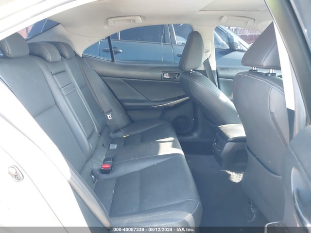 Lexus IS 250 2015 JTHBF1D26F5074395 Image 8