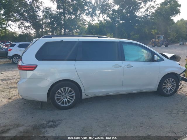 5TDYK3DC2GS747674 Toyota Sienna Xle Premium 8 Passenger