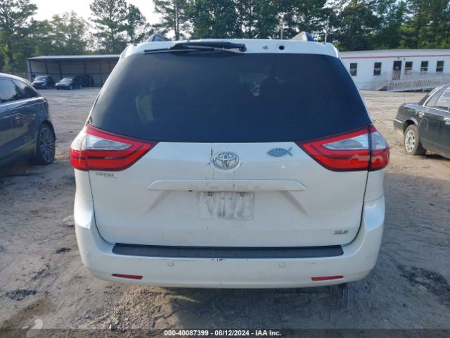 5TDYK3DC2GS747674 Toyota Sienna Xle Premium 8 Passenger