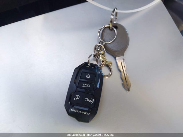1C4BJWDG3EL292071 Jeep Wrangler Unlimited Sport