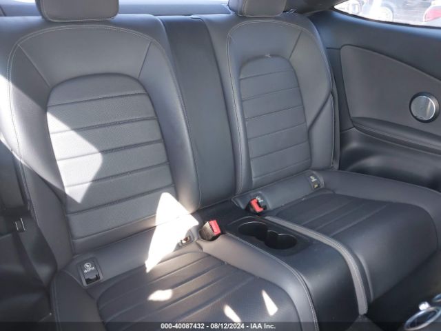WDDWJ8EB9KF777086 Mercedes-Benz C 300 4matic