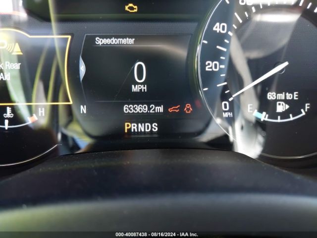 5LMCJ1D90KUL17077 Lincoln Mkc Standard