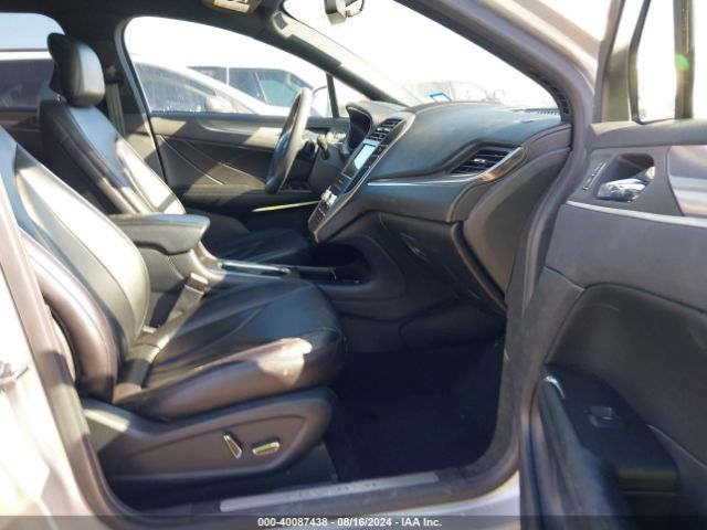 5LMCJ1D90KUL17077 Lincoln Mkc Standard