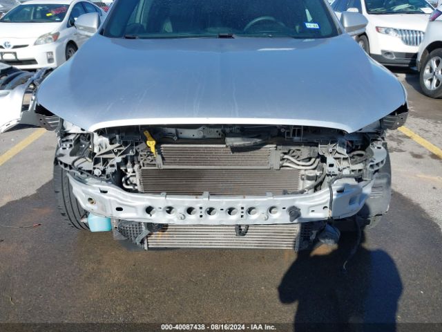 5LMCJ1D90KUL17077 Lincoln Mkc Standard