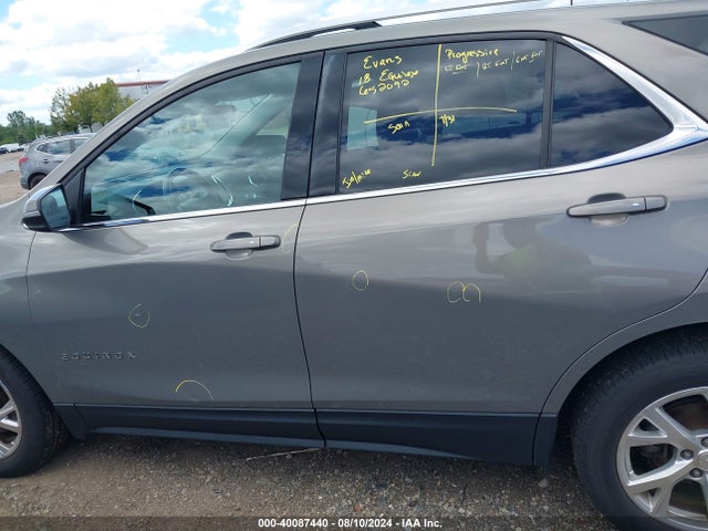 Chevrolet EQUINOX LT 2018 3GNAXKEX6JS631063 Image 14