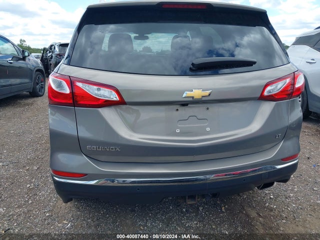 Chevrolet EQUINOX LT 2018 3GNAXKEX6JS631063 Image 16